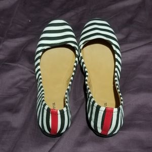 Striped Black and While Mossimo flats W 11